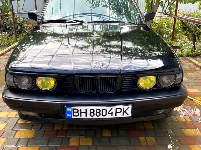 Черный БМВ 5 Серия, объемом двигателя 2.5 л и пробегом 0 тыс. км за 2800 $, фото 1 на Automoto.ua