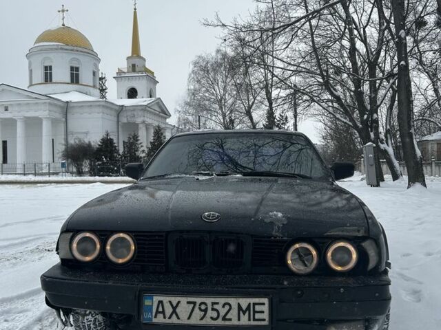 Черный БМВ 5 Серия, объемом двигателя 2 л и пробегом 550 тыс. км за 2300 $, фото 1 на Automoto.ua