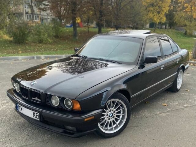 Чорний БМВ 5 Серія, об'ємом двигуна 4 л та пробігом 400 тис. км за 8380 $, фото 1 на Automoto.ua