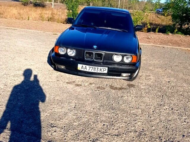 Черный БМВ 5 Серия, объемом двигателя 2.5 л и пробегом 0 тыс. км за 3000 $, фото 1 на Automoto.ua