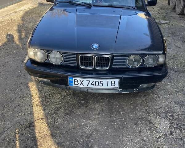 Черный БМВ 5 Серия, объемом двигателя 2 л и пробегом 300 тыс. км за 2100 $, фото 1 на Automoto.ua