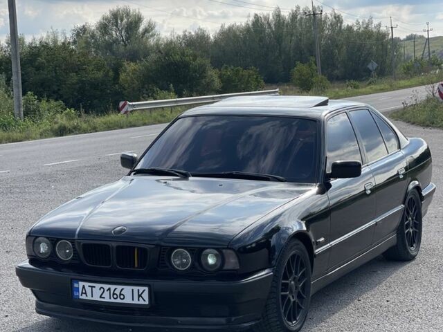Чорний БМВ 5 Серія, об'ємом двигуна 3 л та пробігом 333 тис. км за 4499 $, фото 1 на Automoto.ua