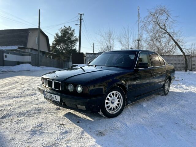 Черный БМВ 5 Серия, объемом двигателя 2.5 л и пробегом 350 тыс. км за 2200 $, фото 1 на Automoto.ua