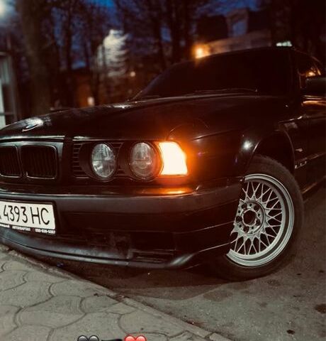 Черный БМВ 5 Серия, объемом двигателя 2 л и пробегом 500 тыс. км за 2000 $, фото 1 на Automoto.ua