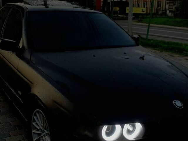 Черный БМВ 5 Серия, объемом двигателя 2.8 л и пробегом 350 тыс. км за 1800 $, фото 1 на Automoto.ua
