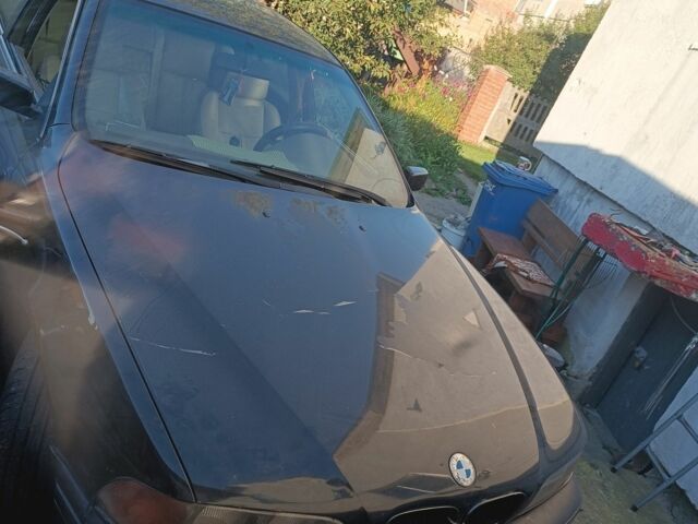 Черный БМВ 5 Серия, объемом двигателя 2 л и пробегом 200 тыс. км за 1900 $, фото 1 на Automoto.ua