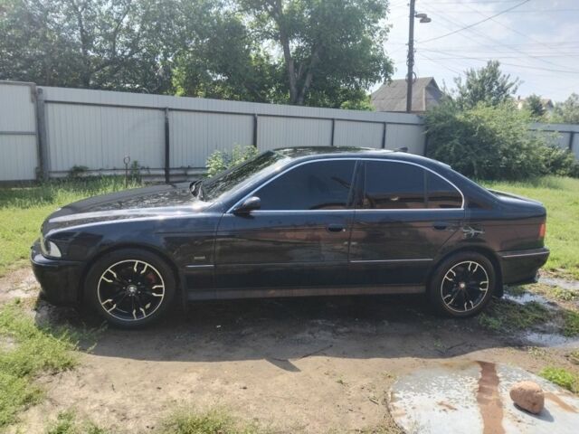 Чорний БМВ 5 Серія, об'ємом двигуна 2.8 л та пробігом 285 тис. км за 4500 $, фото 1 на Automoto.ua