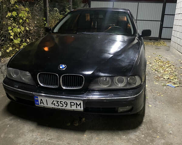Черный БМВ 5 Серия, объемом двигателя 2.79 л и пробегом 360 тыс. км за 3999 $, фото 1 на Automoto.ua