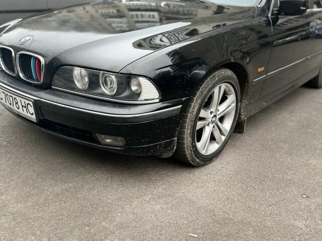 Черный БМВ 5 Серия, объемом двигателя 2.8 л и пробегом 433 тыс. км за 5999 $, фото 1 на Automoto.ua