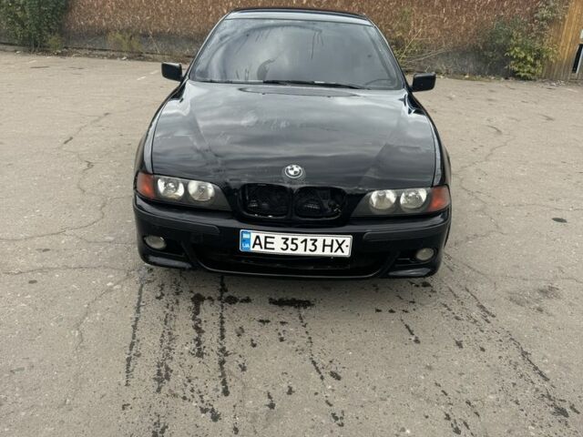 Чорний БМВ 5 Серія, об'ємом двигуна 2.8 л та пробігом 340 тис. км за 1500 $, фото 1 на Automoto.ua