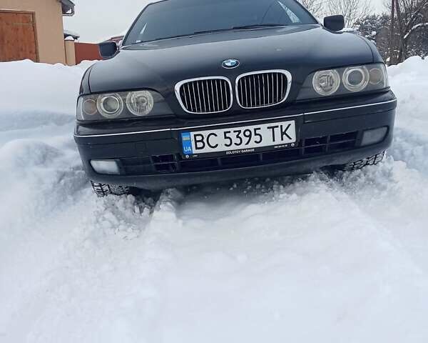 Чорний БМВ 5 Серія, об'ємом двигуна 1.99 л та пробігом 320 тис. км за 2700 $, фото 1 на Automoto.ua