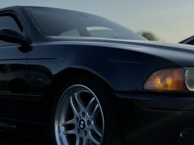 Чорний БМВ 5 Серія, об'ємом двигуна 3.5 л та пробігом 270 тис. км за 5500 $, фото 1 на Automoto.ua