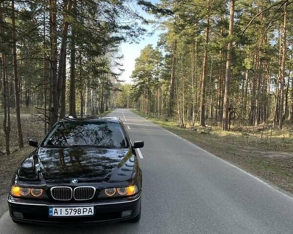 Черный БМВ 5 Серия, объемом двигателя 2 л и пробегом 380 тыс. км за 3400 $, фото 1 на Automoto.ua