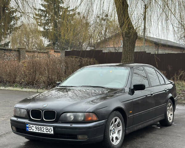 Черный БМВ 5 Серия, объемом двигателя 2.5 л и пробегом 515 тыс. км за 3000 $, фото 1 на Automoto.ua