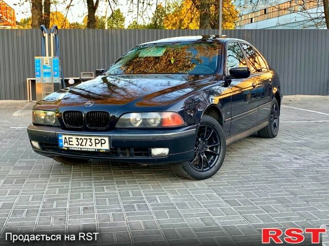 Черный БМВ 5 Серия, объемом двигателя 2.5 л и пробегом 0 тыс. км за 2999 $, фото 1 на Automoto.ua