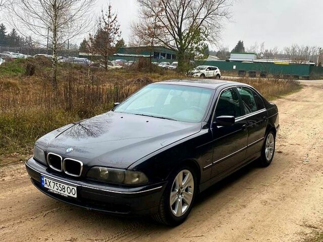 Чорний БМВ 5 Серія, об'ємом двигуна 2 л та пробігом 300 тис. км за 3800 $, фото 1 на Automoto.ua