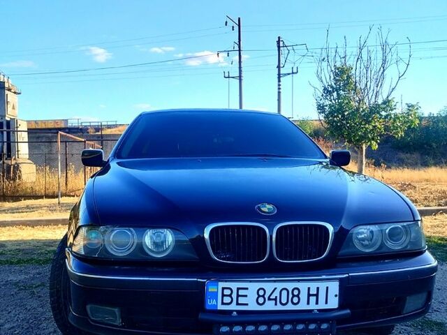 Черный БМВ 5 Серия, объемом двигателя 2 л и пробегом 392 тыс. км за 5000 $, фото 1 на Automoto.ua