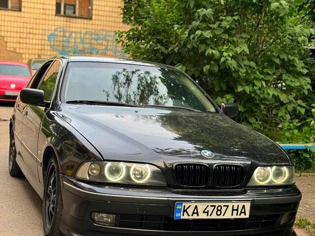 Черный БМВ 5 Серия, объемом двигателя 2.8 л и пробегом 400 тыс. км за 4777 $, фото 1 на Automoto.ua