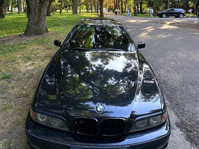 Черный БМВ 5 Серия, объемом двигателя 2.5 л и пробегом 0 тыс. км за 2700 $, фото 1 на Automoto.ua