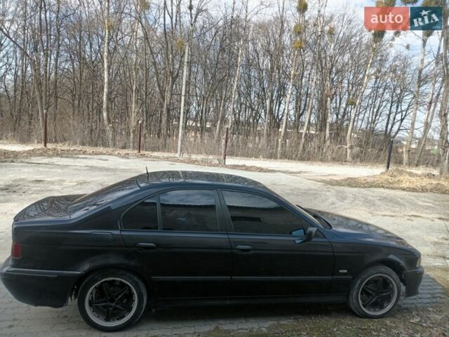 Черный БМВ 5 Серия, объемом двигателя 2.79 л и пробегом 296 тыс. км за 3200 $, фото 1 на Automoto.ua