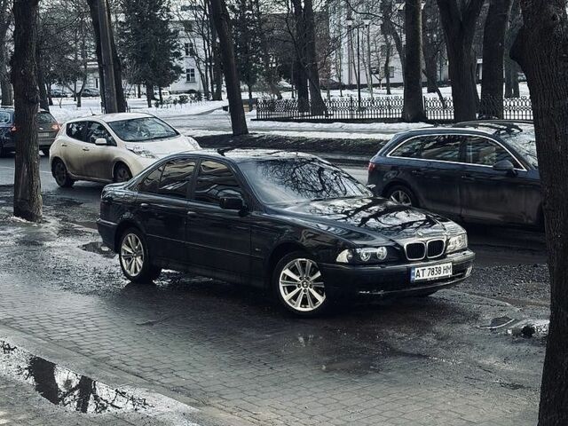 Чорний БМВ 5 Серія, об'ємом двигуна 2 л та пробігом 370 тис. км за 3200 $, фото 1 на Automoto.ua