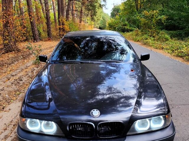 Черный БМВ 5 Серия, объемом двигателя 2.9 л и пробегом 448 тыс. км за 3700 $, фото 1 на Automoto.ua