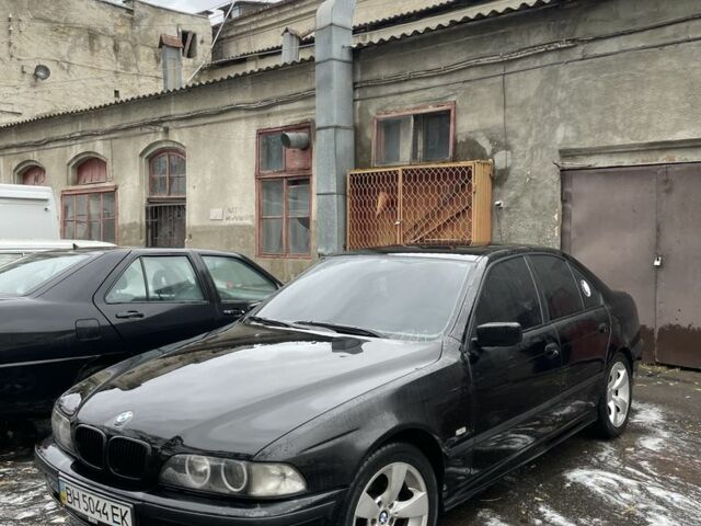 Черный БМВ 5 Серия, объемом двигателя 2 л и пробегом 330 тыс. км за 3500 $, фото 1 на Automoto.ua