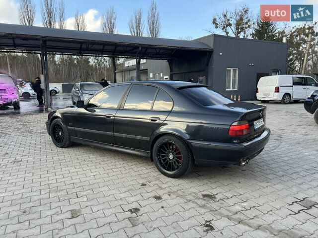 Чорний БМВ 5 Серія, об'ємом двигуна 3.5 л та пробігом 381 тис. км за 4200 $, фото 1 на Automoto.ua