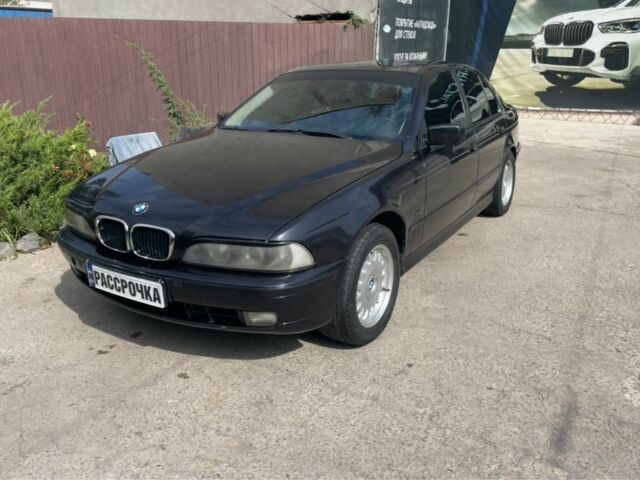 Черный БМВ 5 Серия, объемом двигателя 2.5 л и пробегом 333 тыс. км за 800 $, фото 1 на Automoto.ua