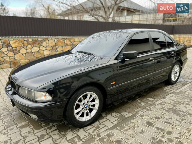 Чорний БМВ 5 Серія, об'ємом двигуна 2.2 л та пробігом 400 тис. км за 4000 $, фото 1 на Automoto.ua
