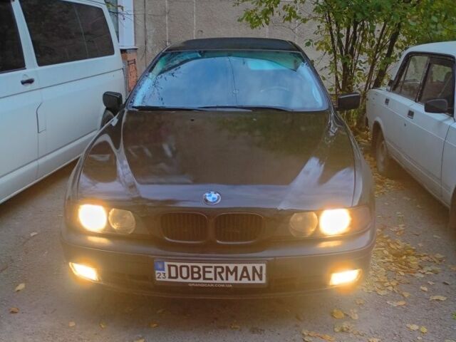 Черный БМВ 5 Серия, объемом двигателя 2.8 л и пробегом 346 тыс. км за 4600 $, фото 1 на Automoto.ua