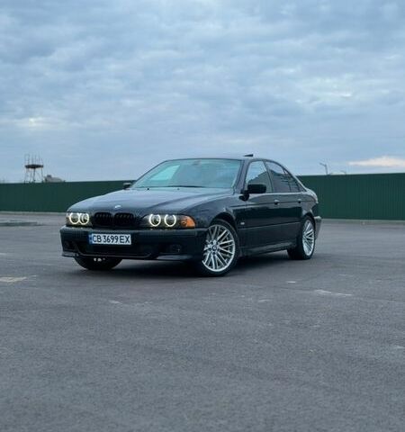 Черный БМВ 5 Серия, объемом двигателя 3.5 л и пробегом 526 тыс. км за 5000 $, фото 1 на Automoto.ua