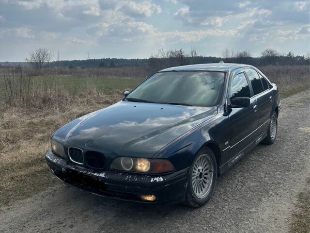 Черный БМВ 5 Серия, объемом двигателя 3 л и пробегом 430 тыс. км за 1500 $, фото 1 на Automoto.ua