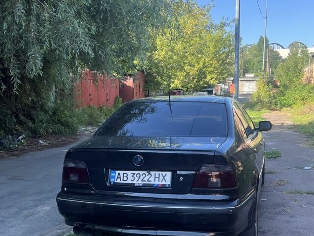 Черный БМВ 5 Серия, объемом двигателя 2.8 л и пробегом 367 тыс. км за 3799 $, фото 1 на Automoto.ua
