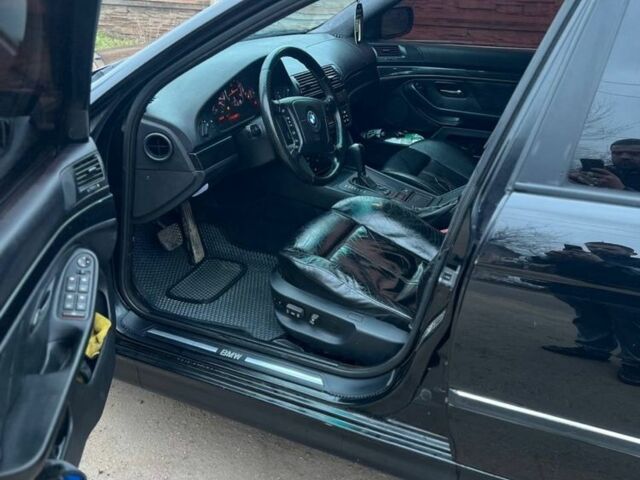 Чорний БМВ 5 Серія, об'ємом двигуна 2.5 л та пробігом 402 тис. км за 4550 $, фото 1 на Automoto.ua