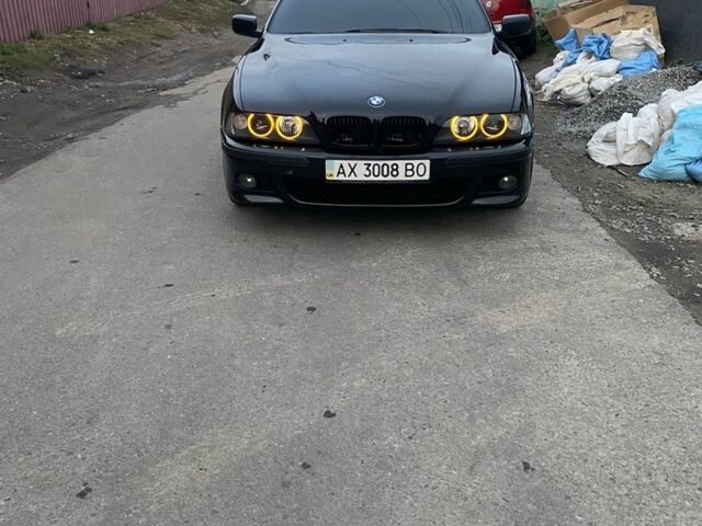 Черный БМВ 5 Серия, объемом двигателя 3.5 л и пробегом 268 тыс. км за 5500 $, фото 1 на Automoto.ua