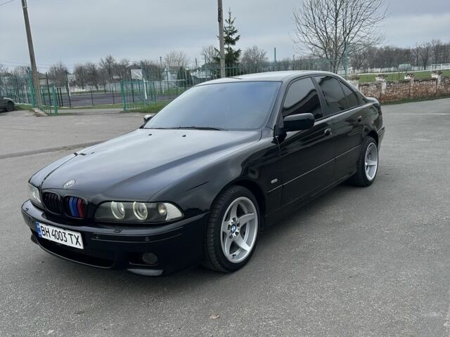 Черный БМВ 5 Серия, объемом двигателя 3 л и пробегом 400 тыс. км за 6300 $, фото 1 на Automoto.ua