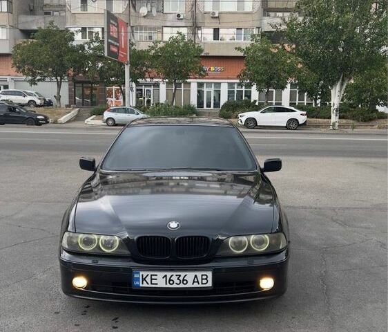 Черный БМВ 5 Серия, объемом двигателя 2.5 л и пробегом 434 тыс. км за 5999 $, фото 1 на Automoto.ua