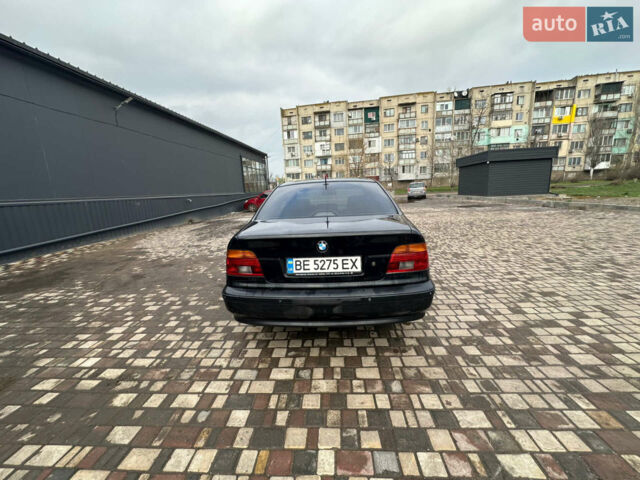 Черный БМВ 5 Серия, объемом двигателя 2.17 л и пробегом 350 тыс. км за 6000 $, фото 1 на Automoto.ua