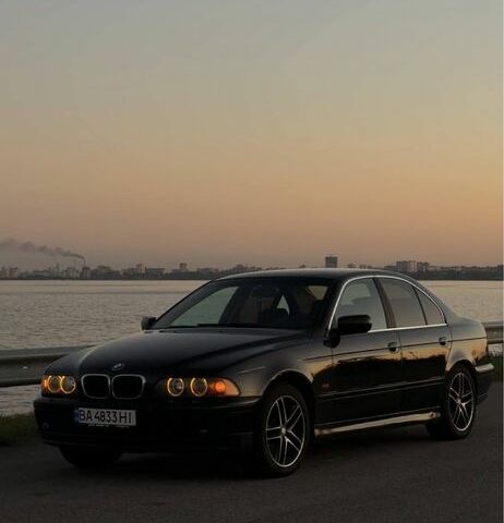 Черный БМВ 5 Серия, объемом двигателя 2.9 л и пробегом 300 тыс. км за 5500 $, фото 1 на Automoto.ua