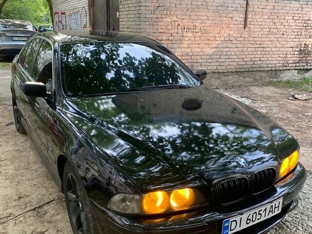 Черный БМВ 5 Серия, объемом двигателя 2 л и пробегом 353 тыс. км за 5600 $, фото 1 на Automoto.ua