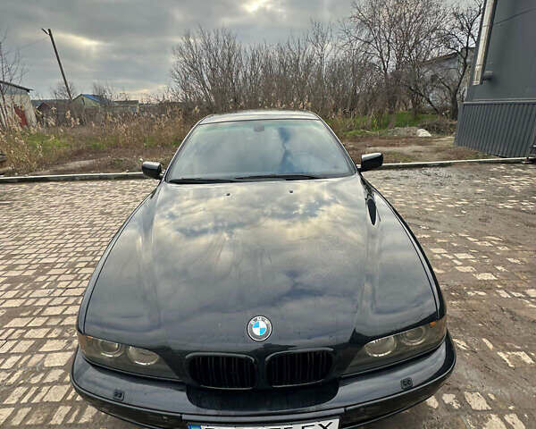 Черный БМВ 5 Серия, объемом двигателя 2.17 л и пробегом 350 тыс. км за 6000 $, фото 1 на Automoto.ua