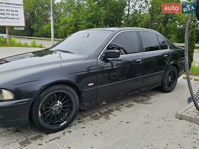 Чорний БМВ 5 Серія, об'ємом двигуна 2 л та пробігом 370 тис. км за 3300 $, фото 1 на Automoto.ua