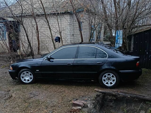 Черный БМВ 5 Серия, объемом двигателя 2 л и пробегом 150 тыс. км за 3000 $, фото 1 на Automoto.ua