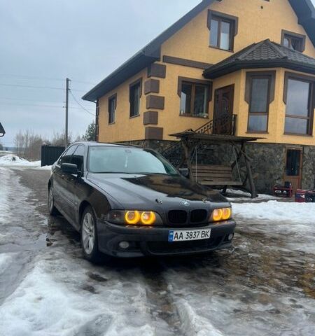 Чорний БМВ 5 Серія, об'ємом двигуна 3 л та пробігом 500 тис. км за 3600 $, фото 1 на Automoto.ua