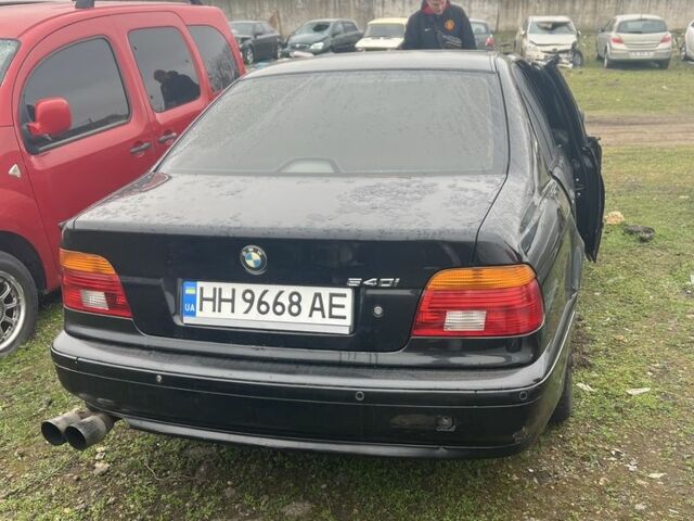 Черный БМВ 5 Серия, объемом двигателя 3 л и пробегом 3 тыс. км за 2500 $, фото 1 на Automoto.ua