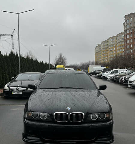 Чорний БМВ 5 Серія, об'ємом двигуна 4.4 л та пробігом 250 тис. км за 7999 $, фото 1 на Automoto.ua