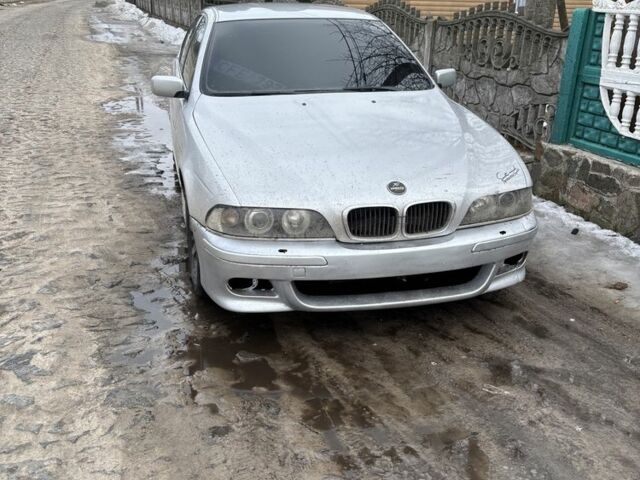 Черный БМВ 5 Серия, объемом двигателя 3 л и пробегом 444 тыс. км за 1700 $, фото 1 на Automoto.ua