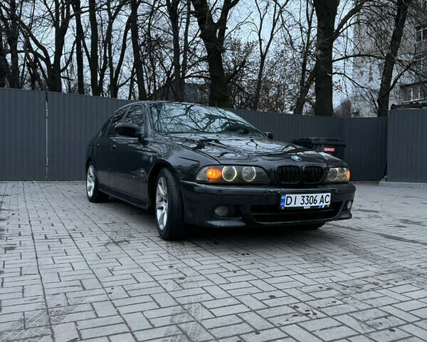 Черный БМВ 5 Серия, объемом двигателя 3 л и пробегом 500 тыс. км за 4100 $, фото 1 на Automoto.ua