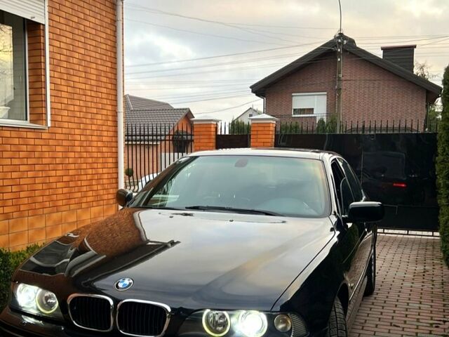 Чорний БМВ 5 Серія, об'ємом двигуна 3 л та пробігом 0 тис. км за 2750 $, фото 1 на Automoto.ua